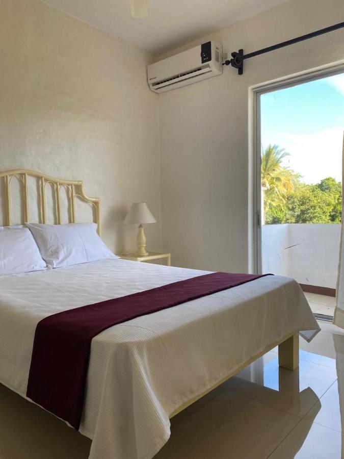 מלון Manzanillo Pied A Terre מראה חיצוני תמונה